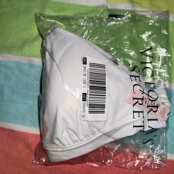 NWT Victoria’s Secret Mix & Match Removable Push Up Bikini Top - Picture 6 of 6